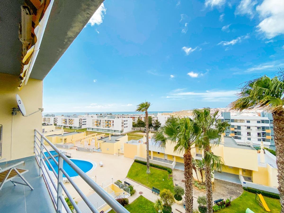 Sea View Apartment By Beach & Marina #1869 ลากอส ภายนอก รูปภาพ