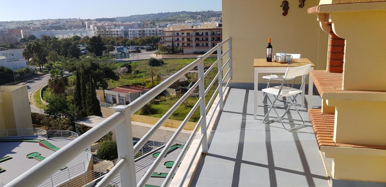 Sea View Apartment By Beach & Marina #1869 ลากอส ภายนอก รูปภาพ