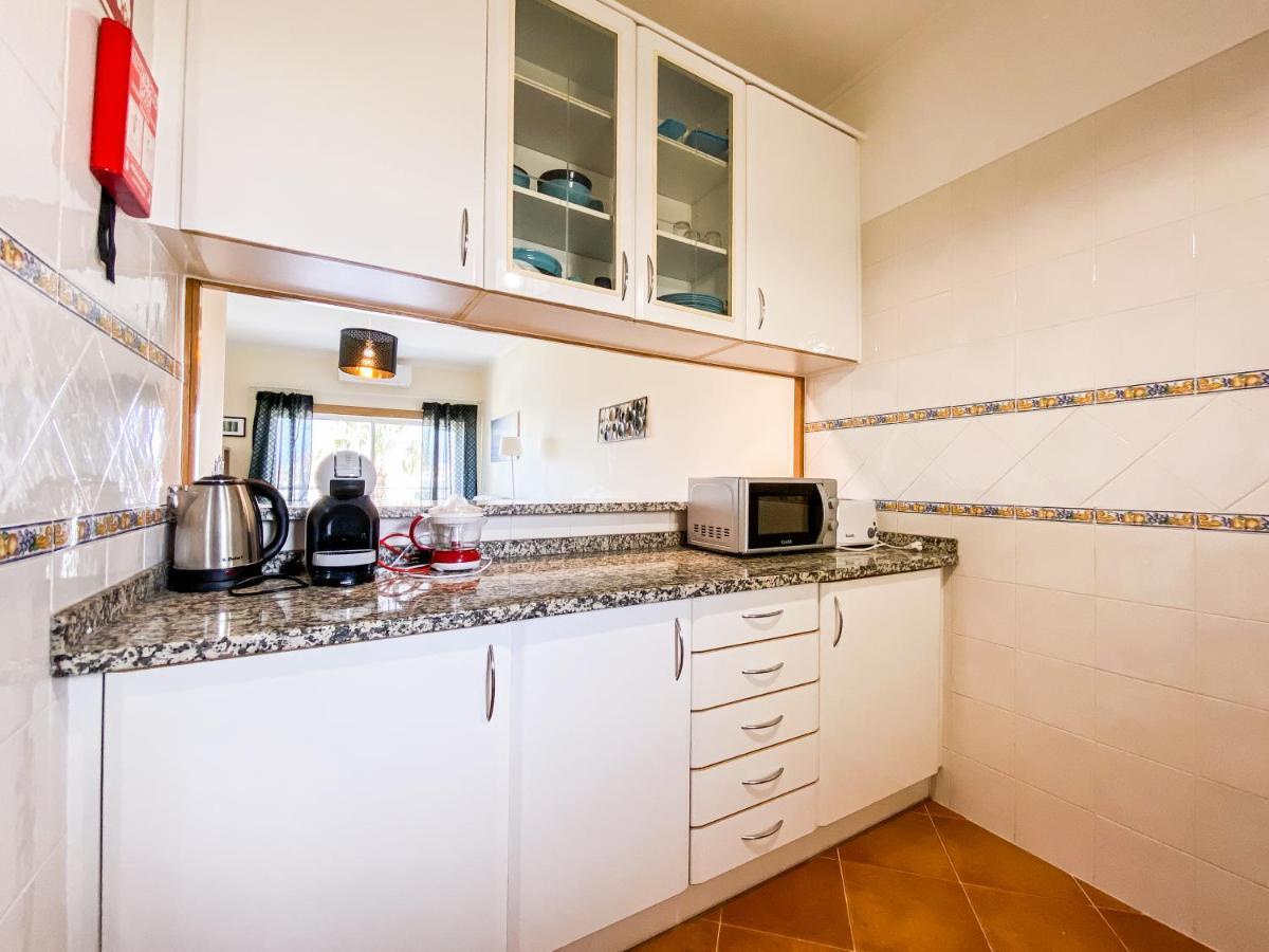 Sea View Apartment By Beach & Marina #1869 ลากอส ภายนอก รูปภาพ